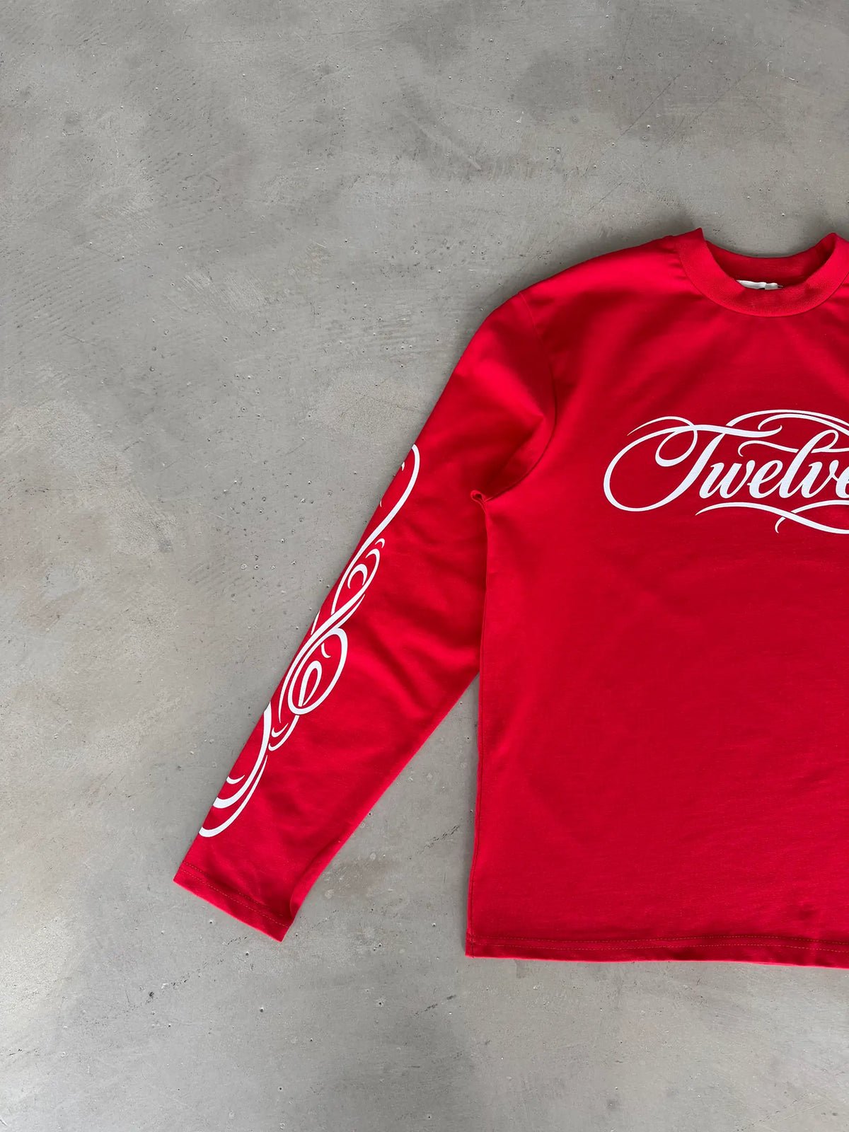 Twelve Long Sleeve – Red – ürün görseli