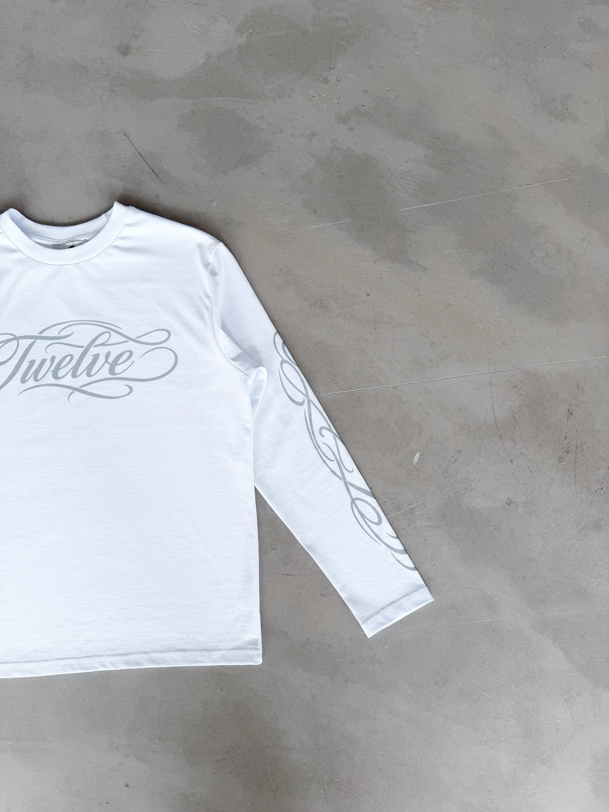 Twelve Long Sleeve – White – ürün görseli