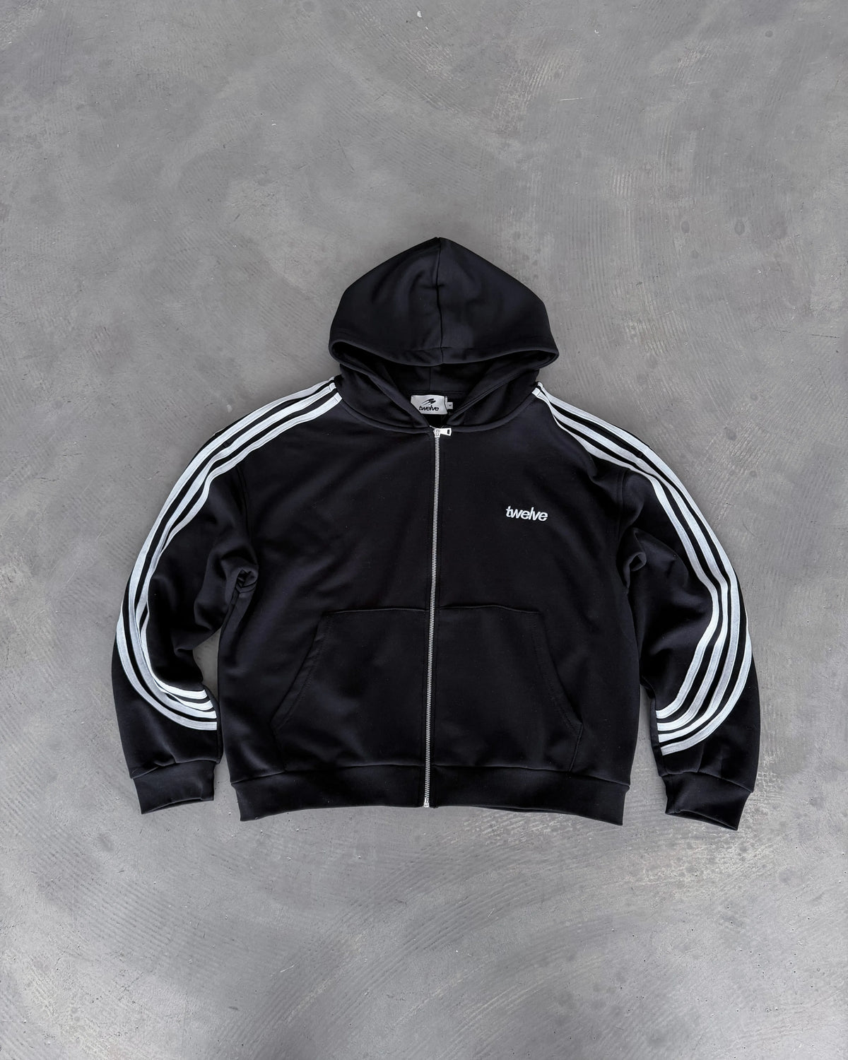 Twelve Stris Zip Up – Black – ürün görseli