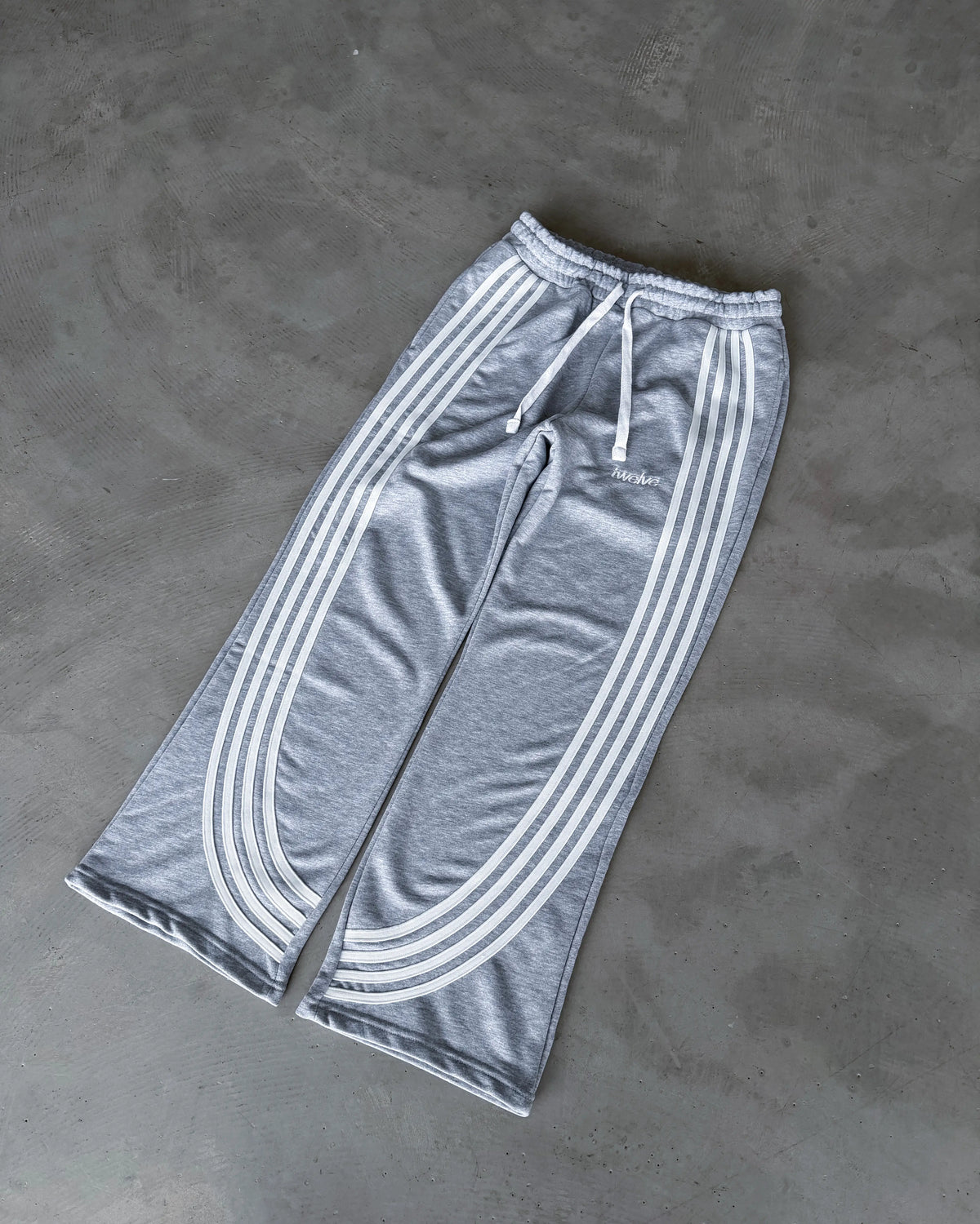 Twelve Stris Sweatpant – Grey – ürün görseli