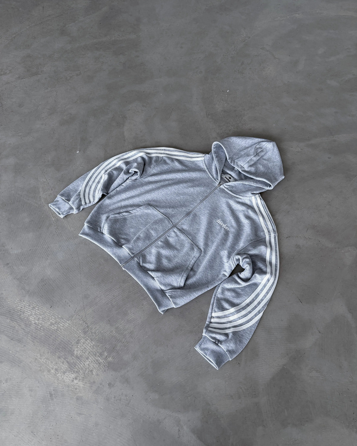 Twelve Stris Zip Up – Grey – ürün görseli